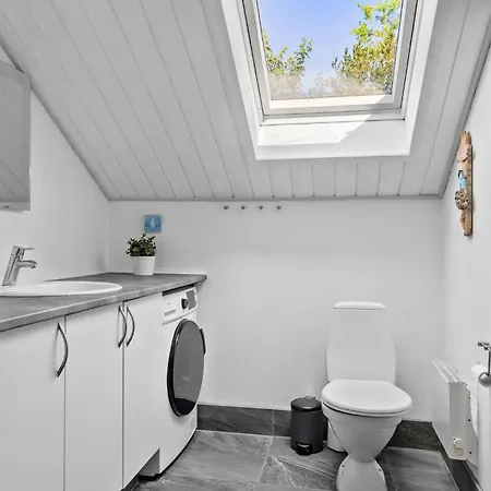 Дом отдыха Gorgeous In With Sauna *