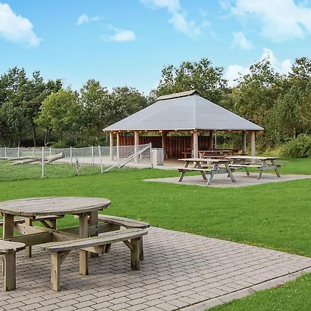 Дом отдыха Gorgeous In With Sauna